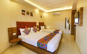 Fabhotel Peninsula - Nr Csmt Station