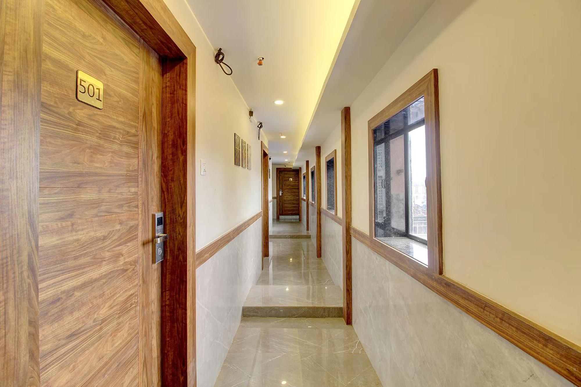 Fabhotel Peninsula - Nr Csmt Station Mumbai Exterior photo