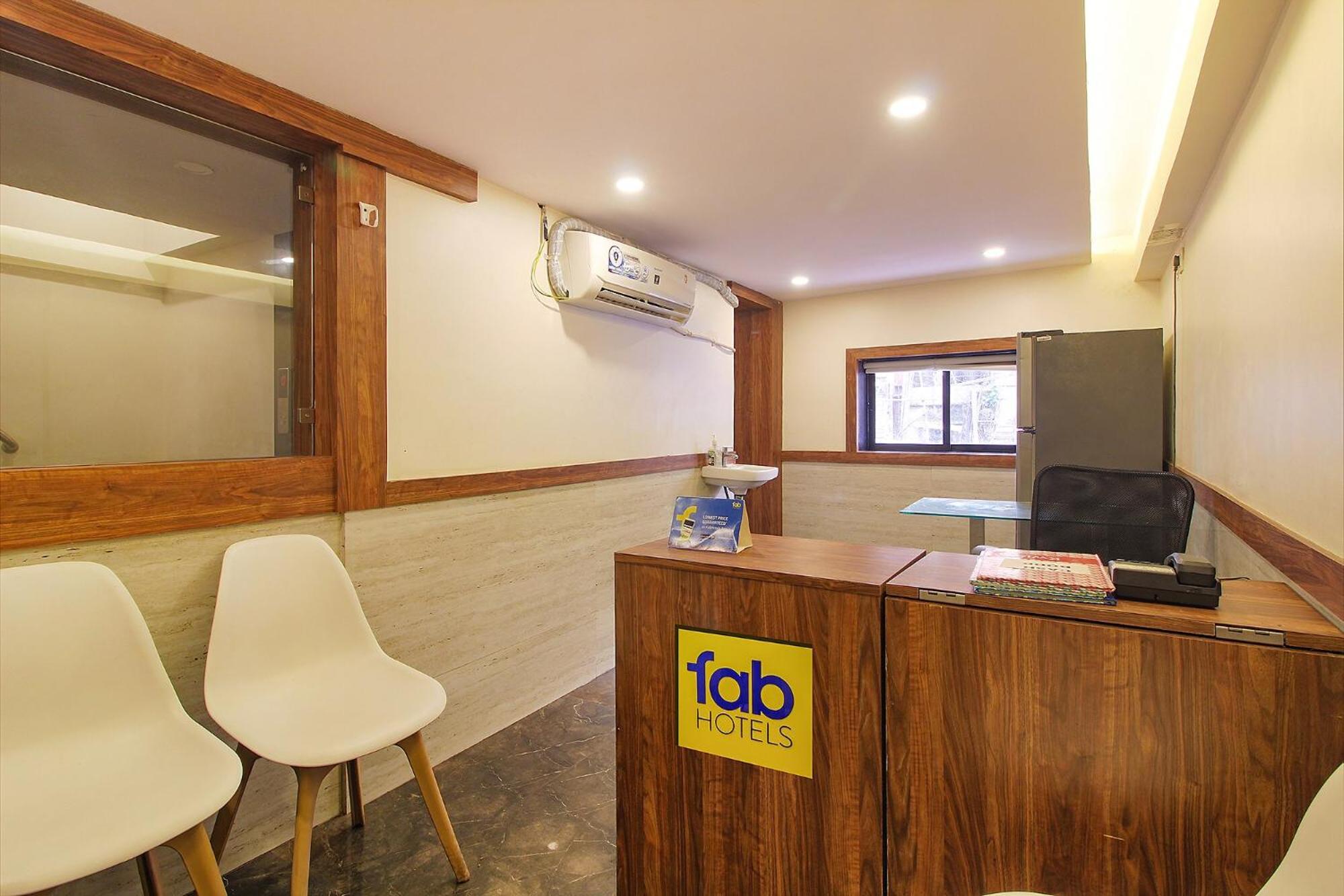 Fabhotel Peninsula - Nr Csmt Station Mumbai Exterior photo